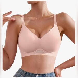 DEANGELMON Scalloped V Neck Wireless Bra